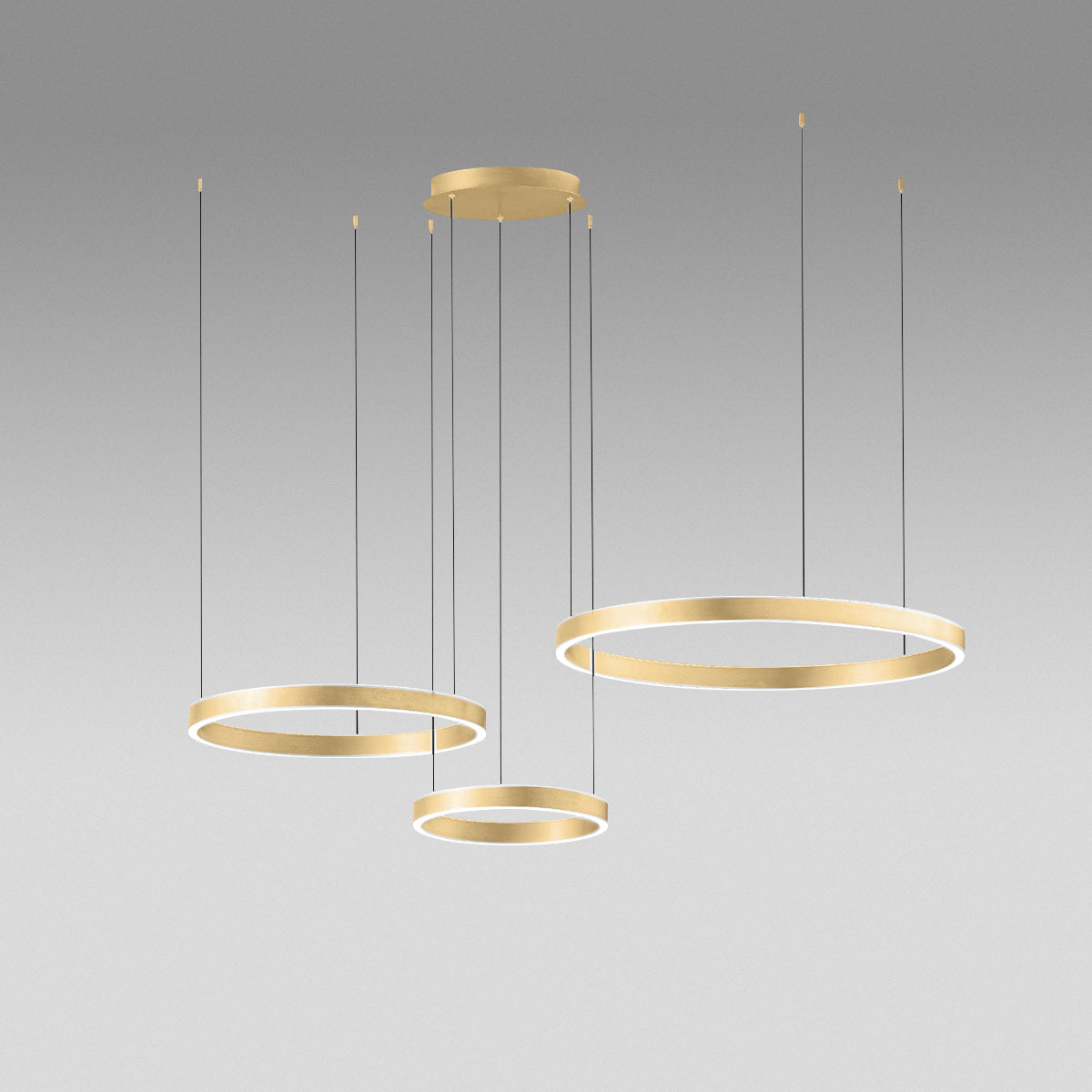 Suspension Chryseide 3D base en aluminium avec diffuseur en silicone blanc opale au design contemporain par Gea Luce Suspension Chryseide 3D base en aluminium avec diffuseur en silicone blanc opale au design contemporain par Gea Luce