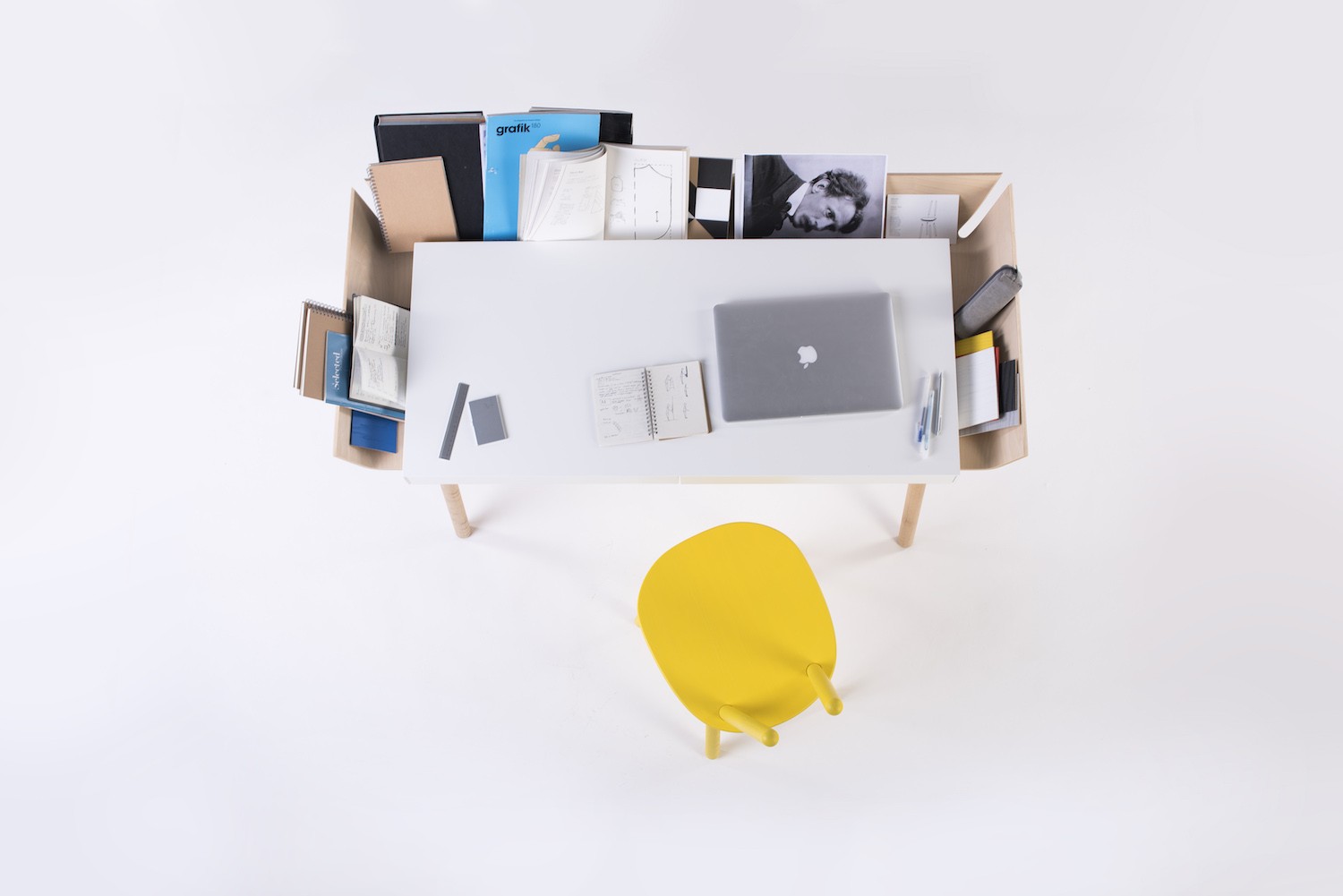 Bureau My Writing 2 en bois par Inesa Malafej au design scandinave Bureau My Writing 2 en bois par Inesa Malafej au design scandinave
