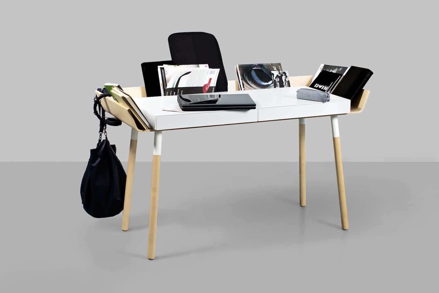 Bureau My Writing 2 en bois par Inesa Malafej au design scandinave Bureau My Writing 2 en bois par Inesa Malafej au design scandinave