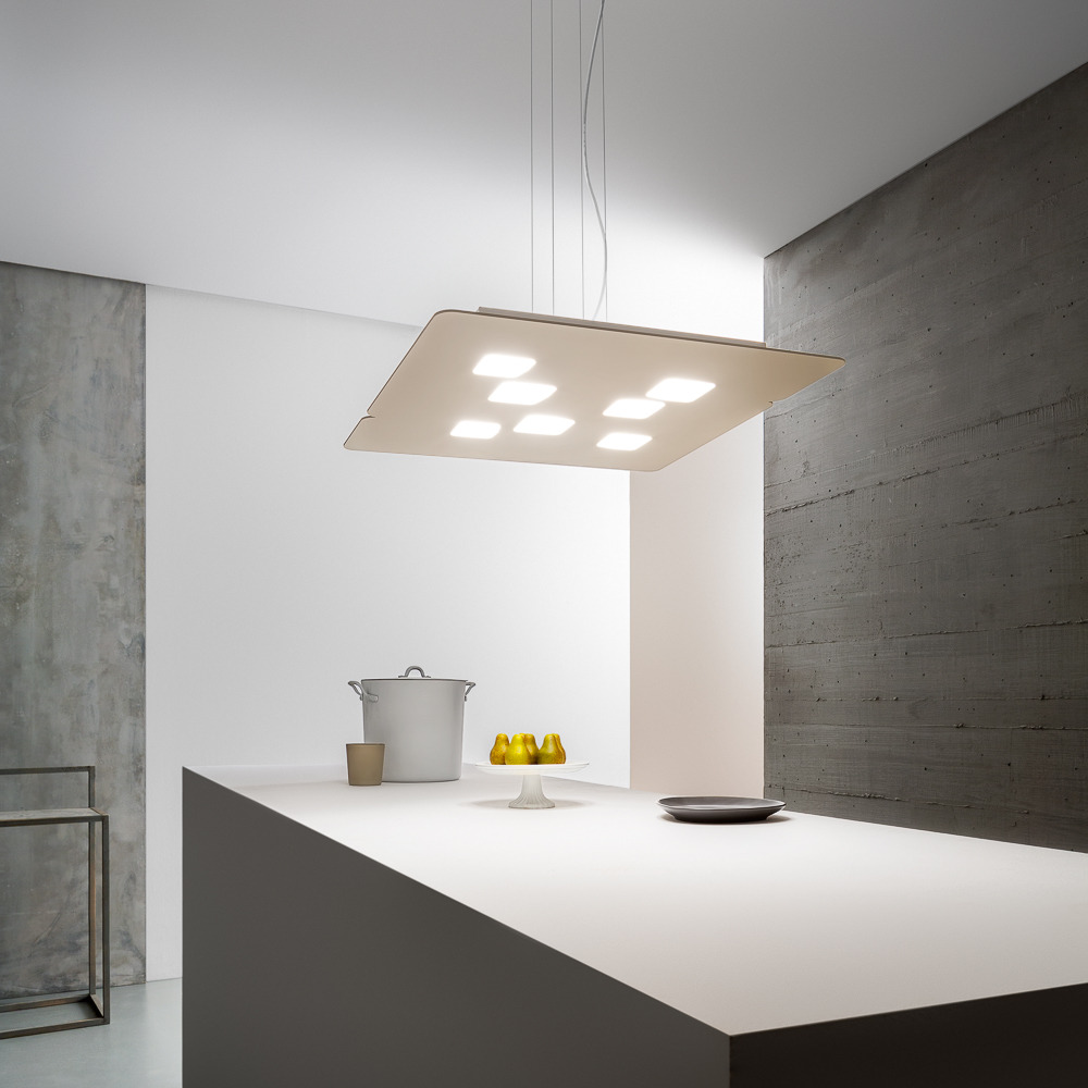 Suspension Giselle base en métal avec lumière à double émission au design contemporain par Gea Luce