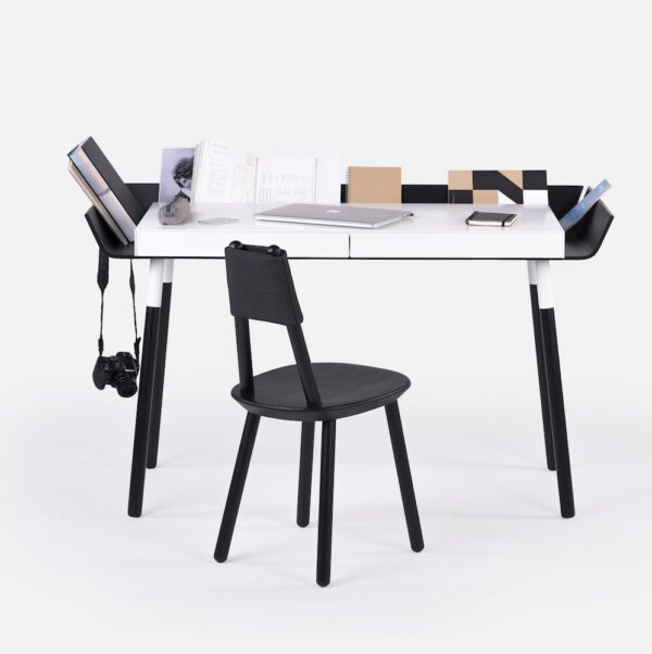 Bureau My Writing 2 en bois par Inesa Malafej au design scandinave