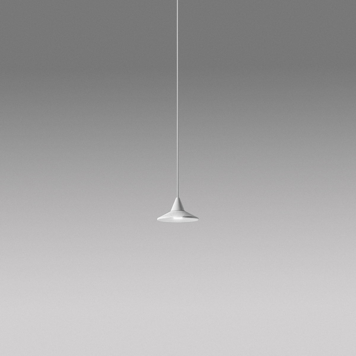Suspension Helena base en aluminium avec diffuseur en rosace au design contemporain par Gea Luce