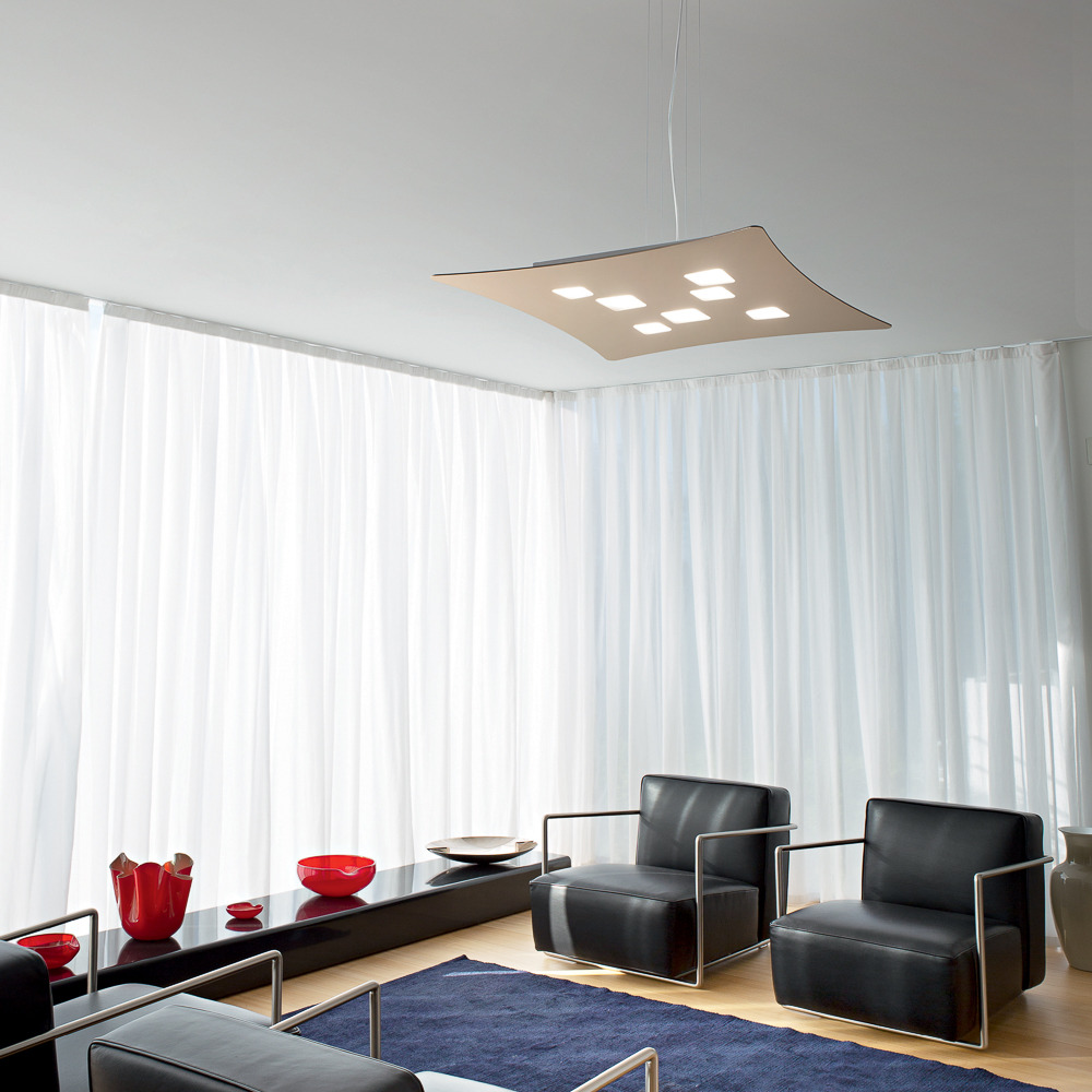 Suspension Isotta base en métal avec lumière à double émission au design contemporain par Gea Luce Suspension Isotta base en métal avec lumière à double émission au design contemporain par Gea Luce