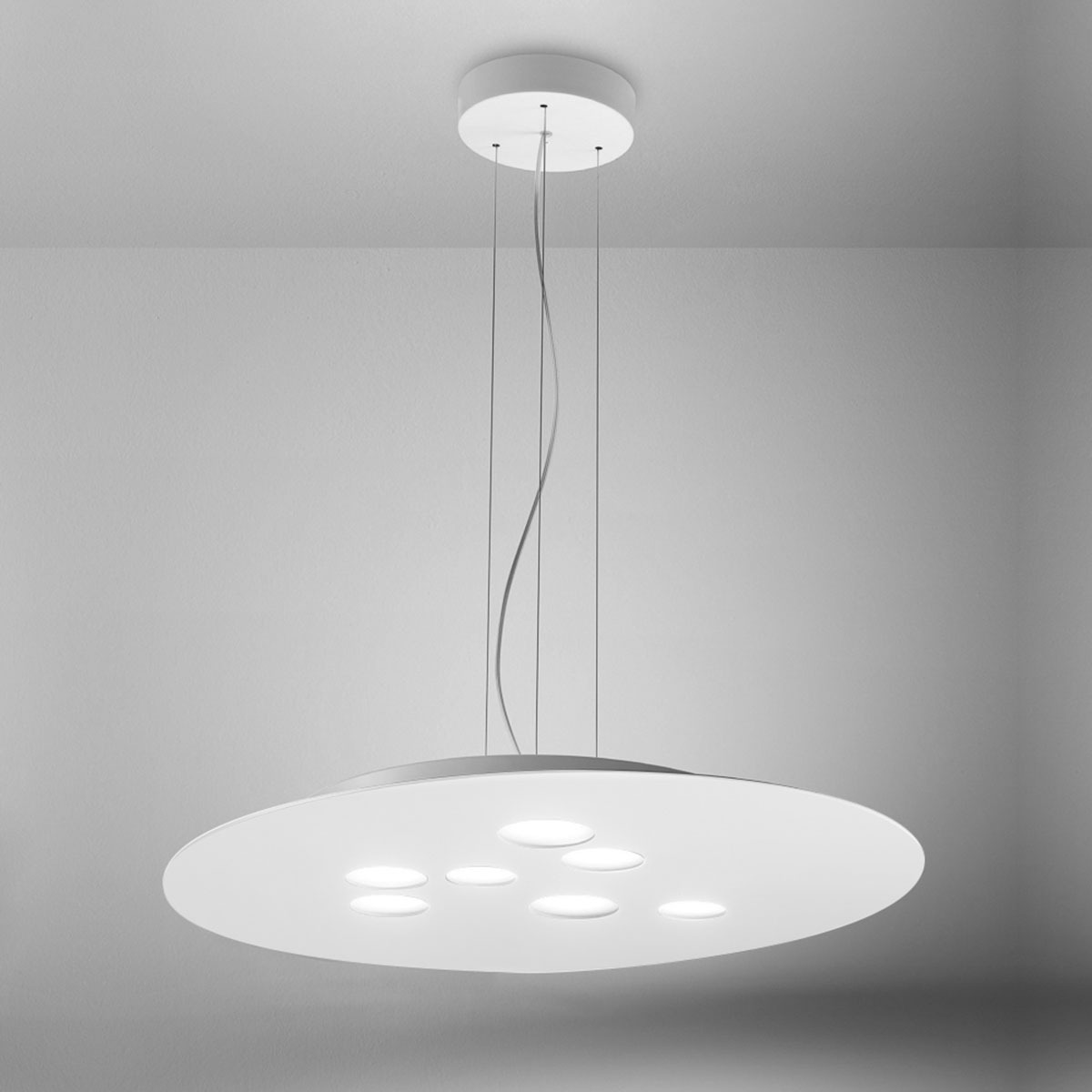 Suspension Luna base en métal avec lumière à double émission au design contemporain par Gea Luce