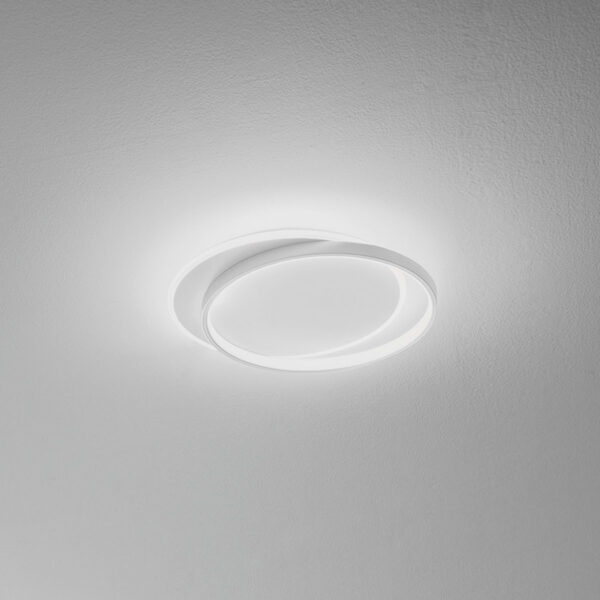 Plafonnier Christine cadre en aluminium en cercle superposé avec diffuseur en méthacrylate au design contemporain par Gea Luce