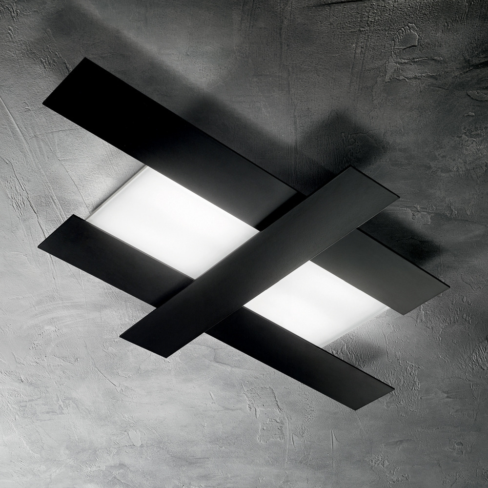 Plafonnier/Applique Doha cadre en aluminium avec diffuseur en méthacrylate au design contemporain par Gea Luce Plafonnier/Applique Doha cadre en aluminium avec diffuseur en méthacrylate au design contemporain par Gea Luce