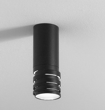 Plafonnier Emily en tube métal avec diffuseur en acrylique au design contemporain par Gea Luce Plafonnier Emily en tube métal avec diffuseur en acrylique au design contemporain par Gea Luce