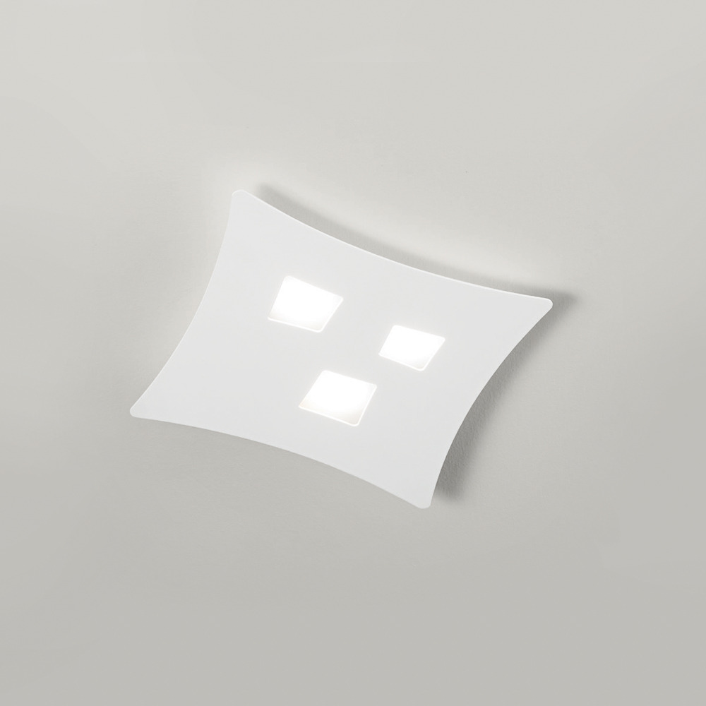 Plafonnier Isotta cadre en métal losange avec diffuseur en aluminium au design contemporain par Gea Luce