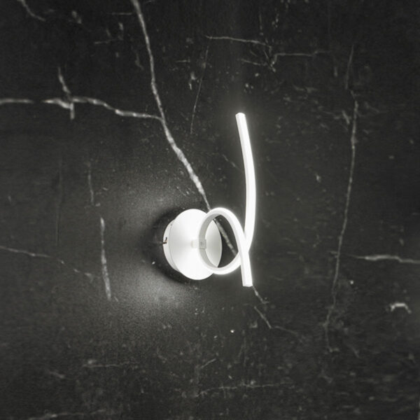 Plafonnier/Applique Tosca cadre en aluminium avec diffuseur en silicone au design contemporain par Gea Luce