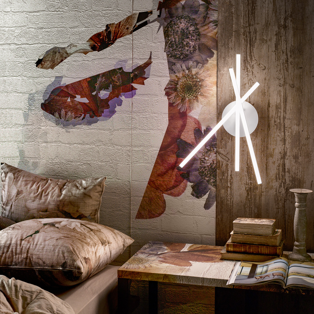 Plafonnier/Applique Tullia cadre en aluminium satiné blanc avec diffuseur en en silicone au design contemporain par Gea Luce