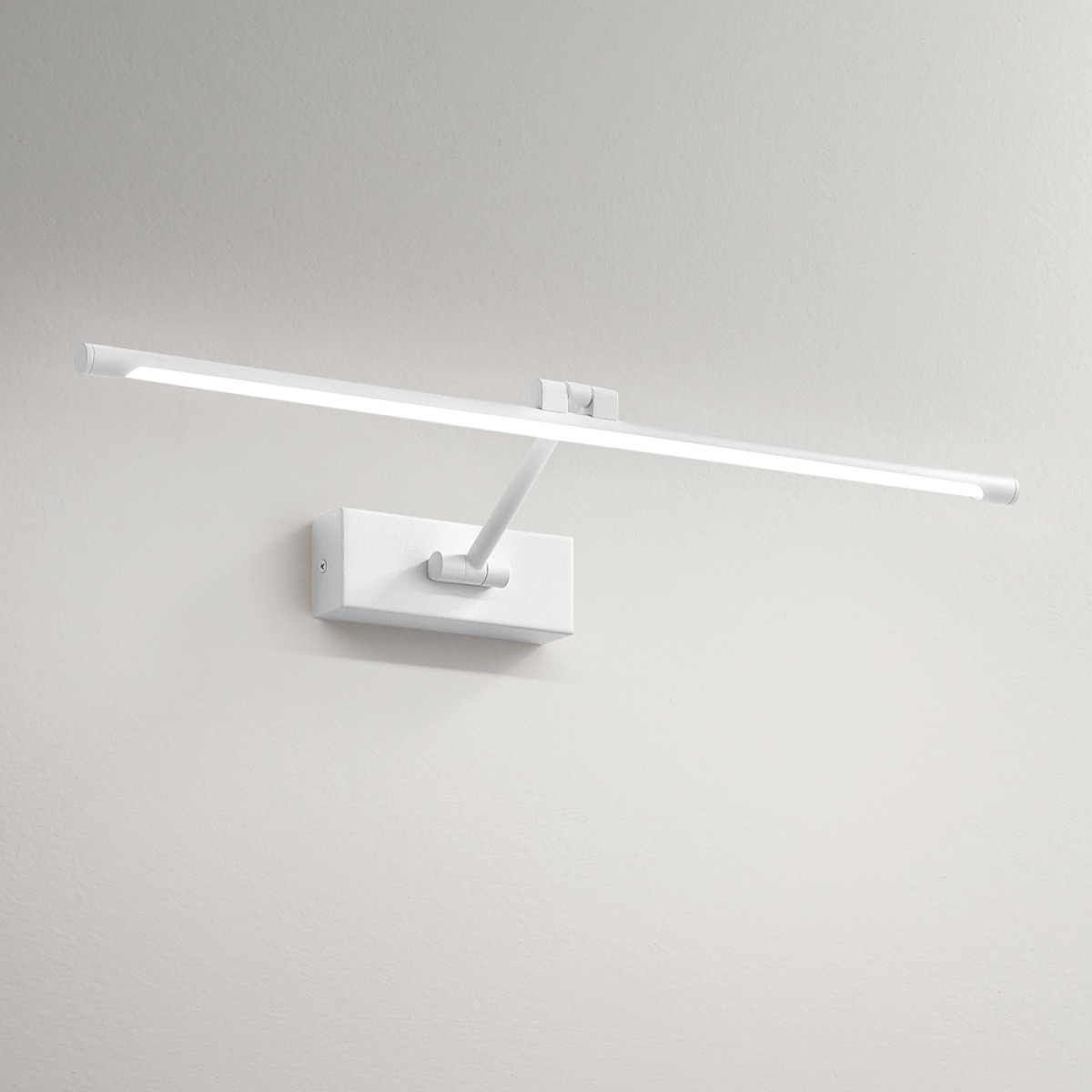 Applique murale Gap 440C en métal avec diffuseur en matière synthétique au design contemporain par Gea Luce Applique murale Gap 440C en métal avec diffuseur en matière synthétique au design contemporain par Gea Luce