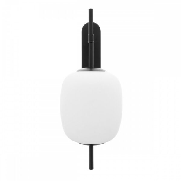 Applique murale Epli base en métal avec abat-jour en verre blanc au design contemporain par Ummo lighting