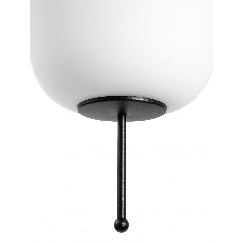 Plafonnier Epli base en métal avec abat-jour en verre blanc au design contemporain par Ummo lighting Plafonnier Epli base en métal avec abat-jour en verre blanc au design contemporain par Ummo lighting
