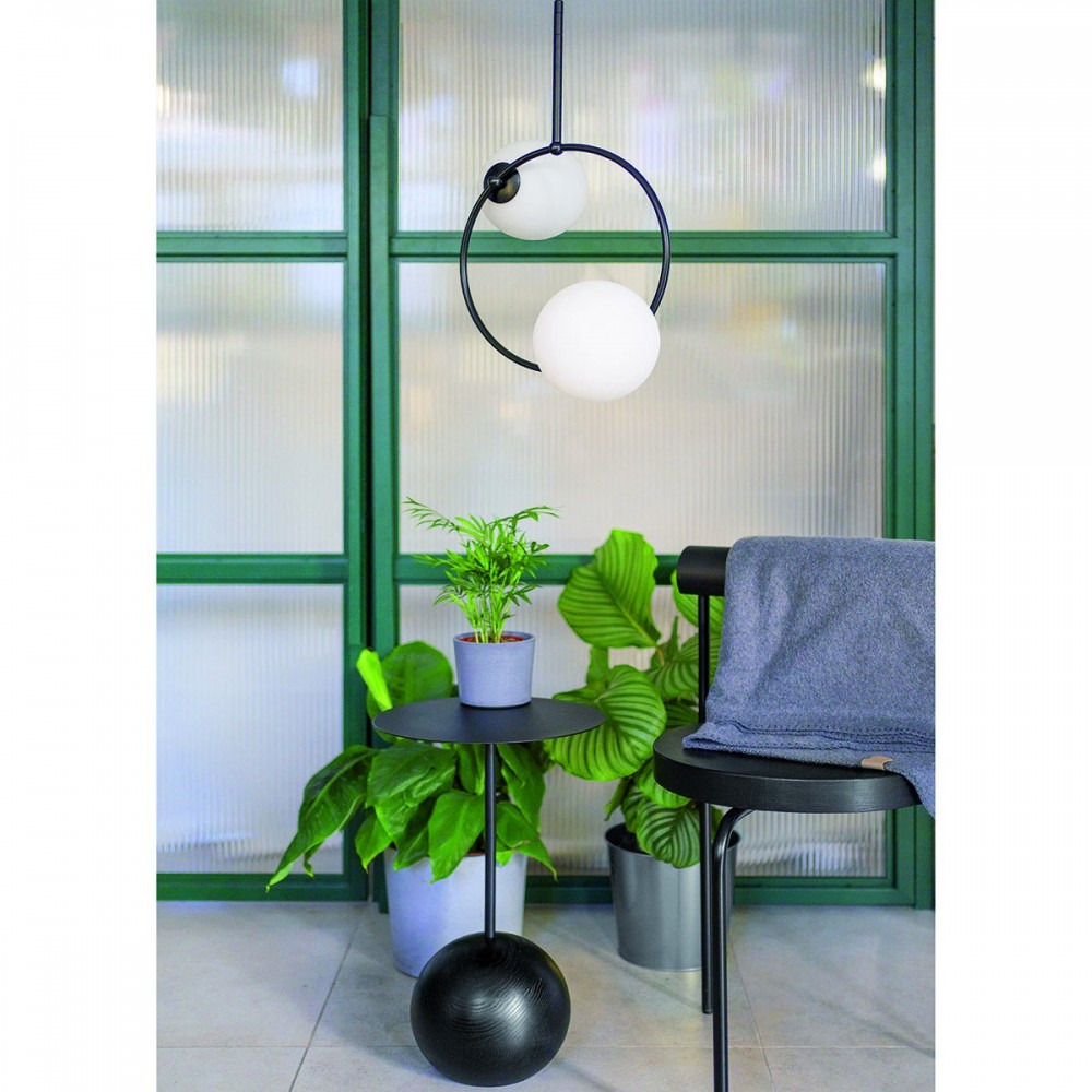 Suspension Fuppu base en métal et abat-jour circulaire avec deux diffuseurs au design contemporain par Ummo lighting Suspension Fuppu base en métal et abat-jour circulaire avec deux diffuseurs au design contemporain par Ummo lighting