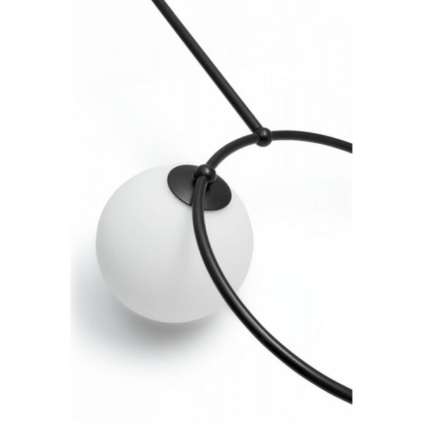 Suspension Fuppu base en métal et abat-jour circulaire avec deux diffuseurs au design contemporain par Ummo lighting