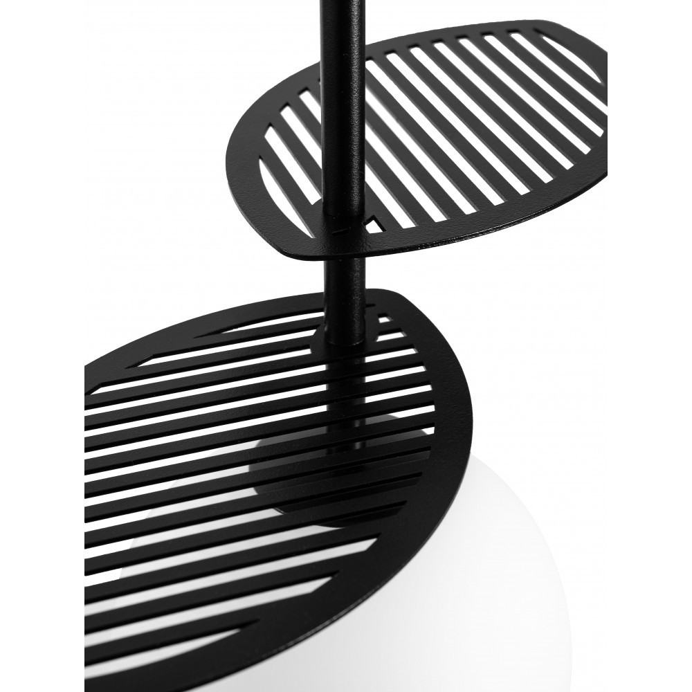 Suspension Fyllo base en métal et détail feuille avec diffuseur en verre opale au design contemporain par Ummo Lighting Suspension Fyllo base en métal et détail feuille avec diffuseur en verre opale au design contemporain par Ummo Lighting