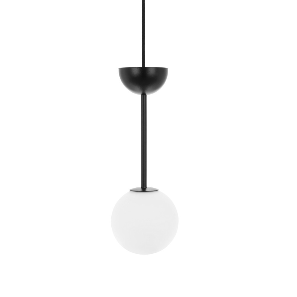 Suspension Gladio base en métal avec abat-jour en verre opale au design contemporain par Ummo lighting