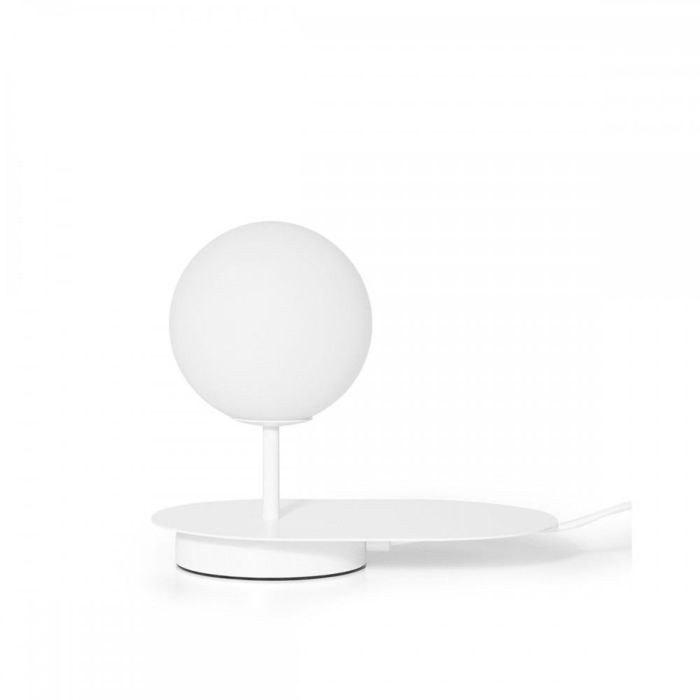 Lampe à poser Hanea base en métal ovale avec diffuseur en verre blanc opale au design contemporain par Ummo lighting