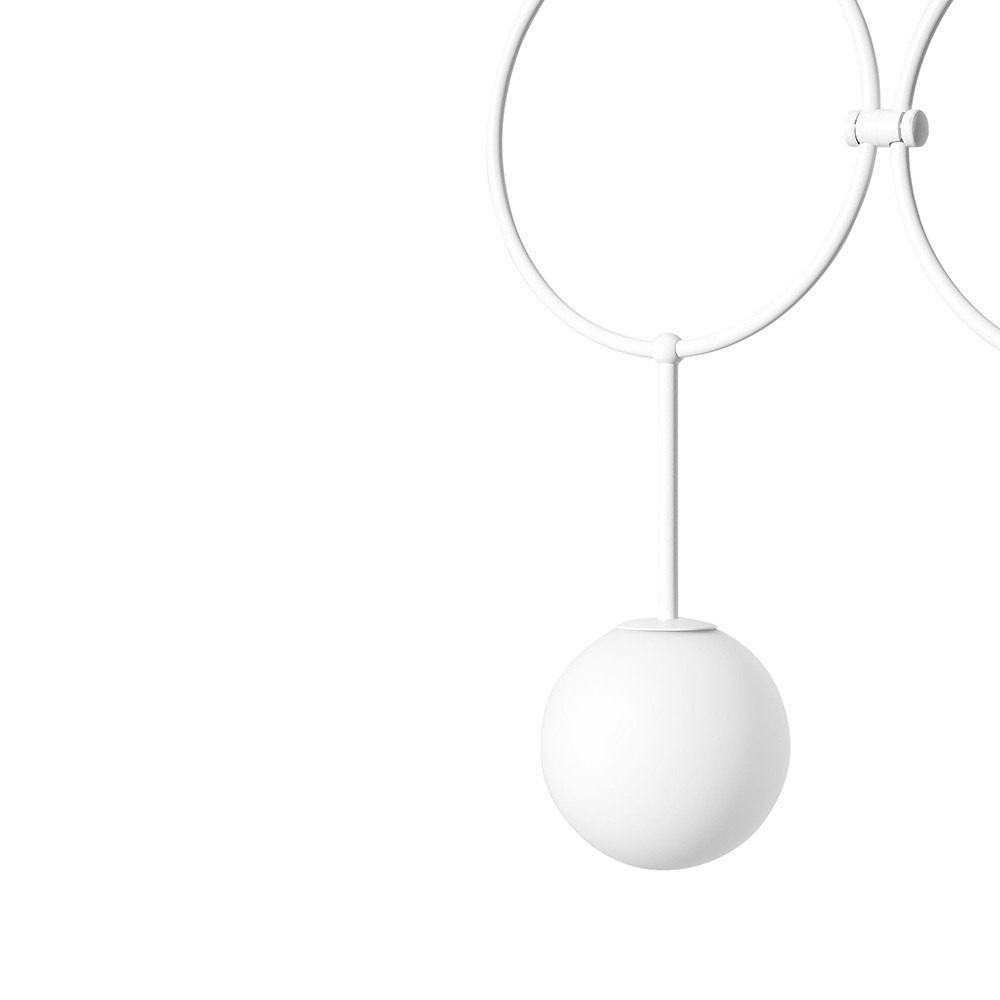 Suspension Isuulla base en métal et détail ronde avec abat-jour en verre opale suspendu au design contemporain par Ummo lighting Suspension Isuulla base en métal et détail ronde avec abat-jour en verre opale suspendu au design contemporain par Ummo lighting