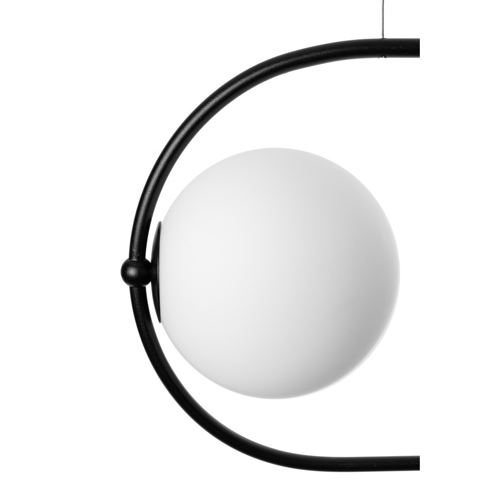 Suspension Koban cadre en métal en forme d'ellipse et diffuseur en verre au design contemporain par Ummo lighting Suspension Koban cadre en métal en forme d'ellipse et diffuseur en verre au design contemporain par Ummo lighting