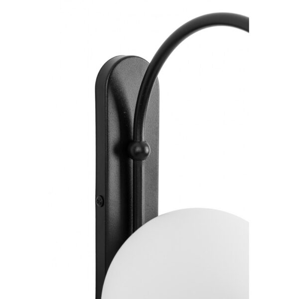 Applique murale Koban cadre en métal en forme d'ellipse et diffuseur en verre au design contemporain par Ummo lighting