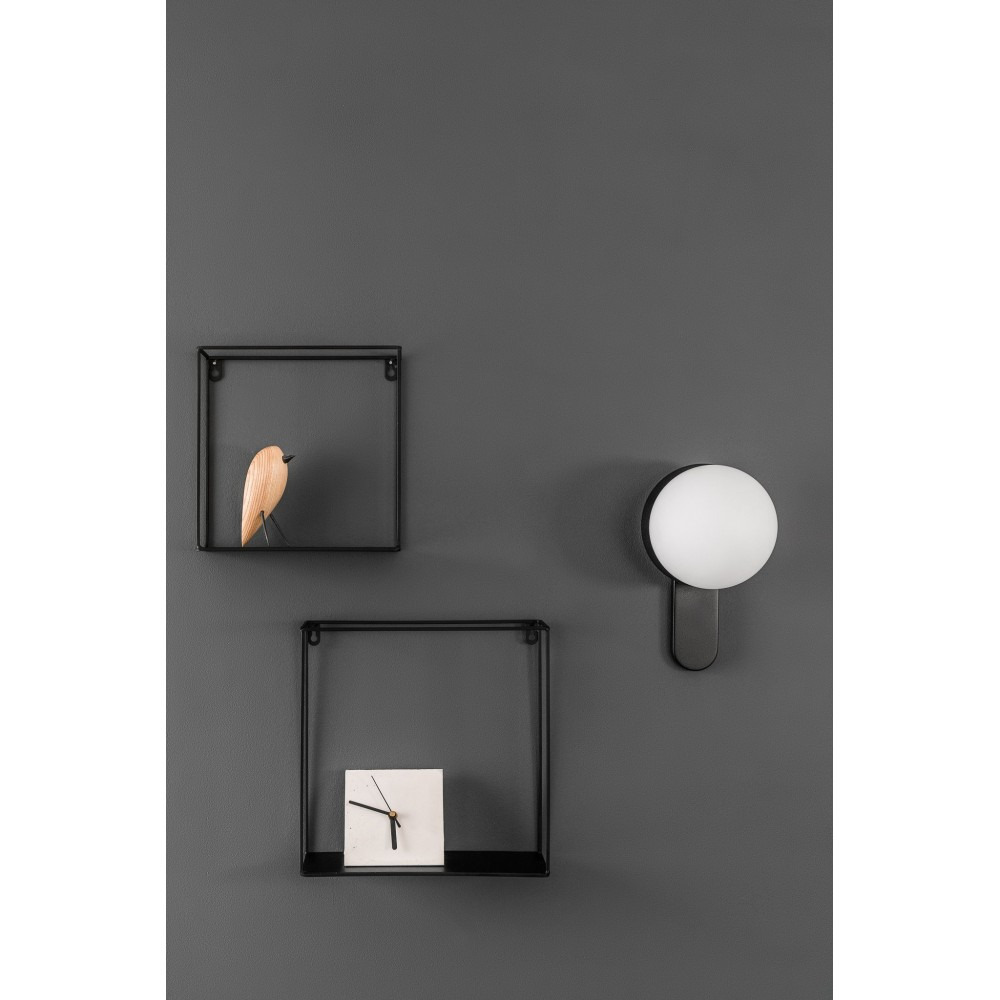 Applique murale Kuul base en métal en forme d'AirPod au design contemporain par Ummo Lighting Applique murale Kuul base en métal en forme d'AirPod au design contemporain par Ummo Lighting