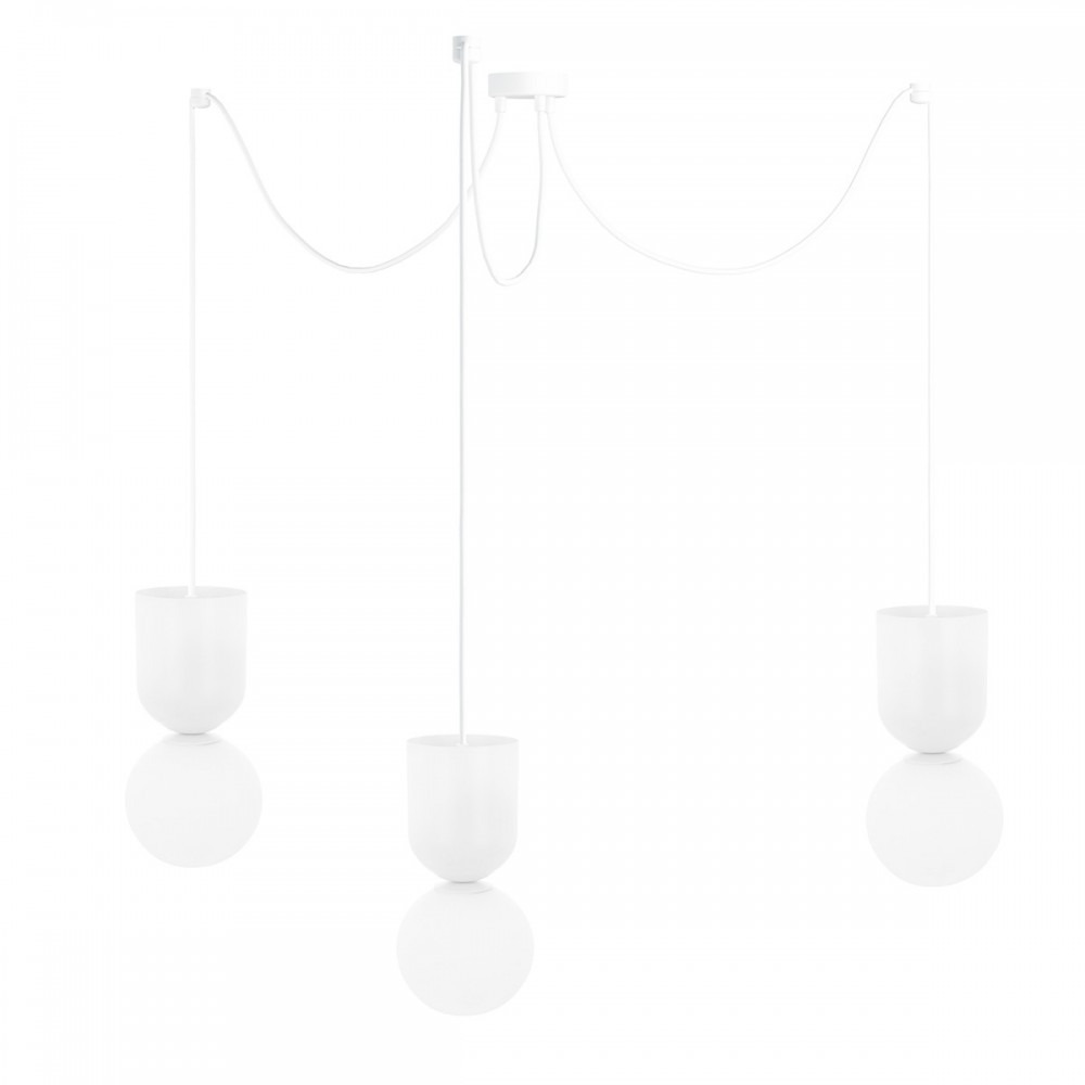 Suspension Luoti base en métal avec long câble réglable au design contemporain par Ummo Lighting Suspension Luoti base en métal avec long câble réglable au design contemporain par Ummo Lighting