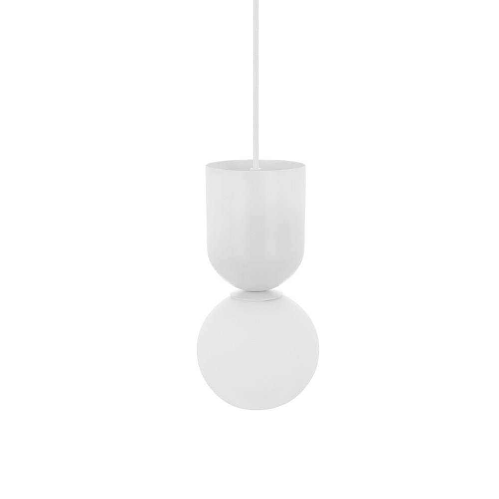 Suspension Luoti Simple base en métal avec diffuseur en boule de verre au design contemporain par Ummo Lighting Suspension Luoti Simple base en métal avec diffuseur en boule de verre au design contemporain par Ummo Lighting