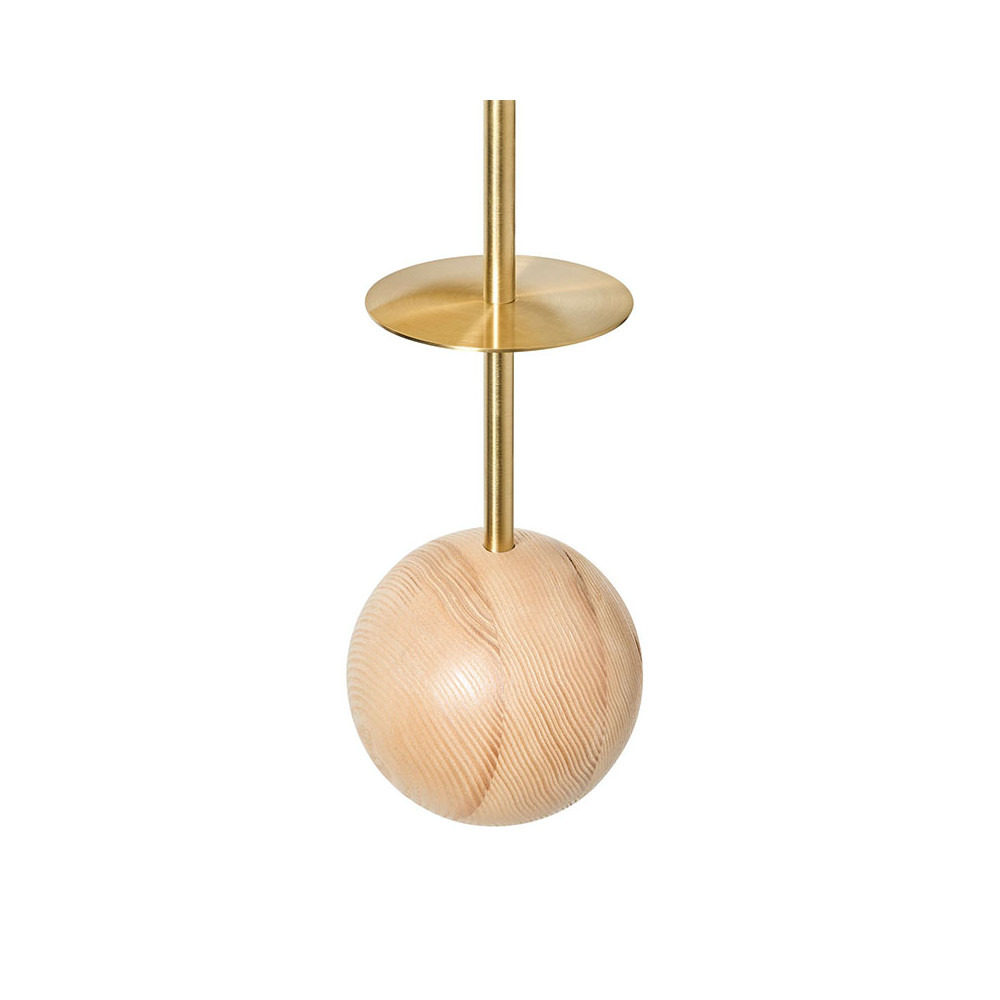Applique murale Oio base en métal avec détail bois et diffuseur en verre opale au design contemporain par Ummo Lighting Applique murale Oio base en métal avec détail bois et diffuseur en verre opale au design contemporain par Ummo Lighting