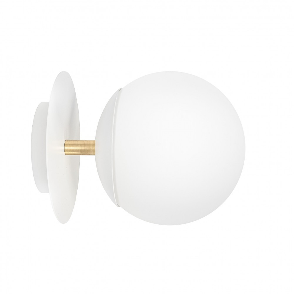 Applique murale/Plafonnier Plaat cadre en métal avec diffuseur en boule blanc opale au design contemporain par Ummo lighting Applique murale/Plafonnier Plaat cadre en métal avec diffuseur en boule blanc opale au design contemporain par Ummo lighting