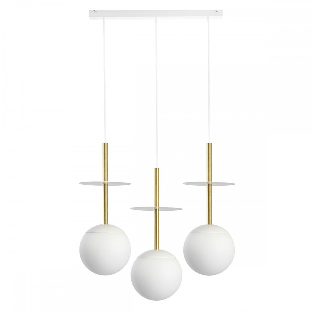 Plafonnier Plaat cadre en métal linéaire avec trois diffuseurs en boule blanc opale au design contemporain par Ummo lighting Plafonnier Plaat cadre en métal linéaire avec trois diffuseurs en boule blanc opale au design contemporain par Ummo lighting