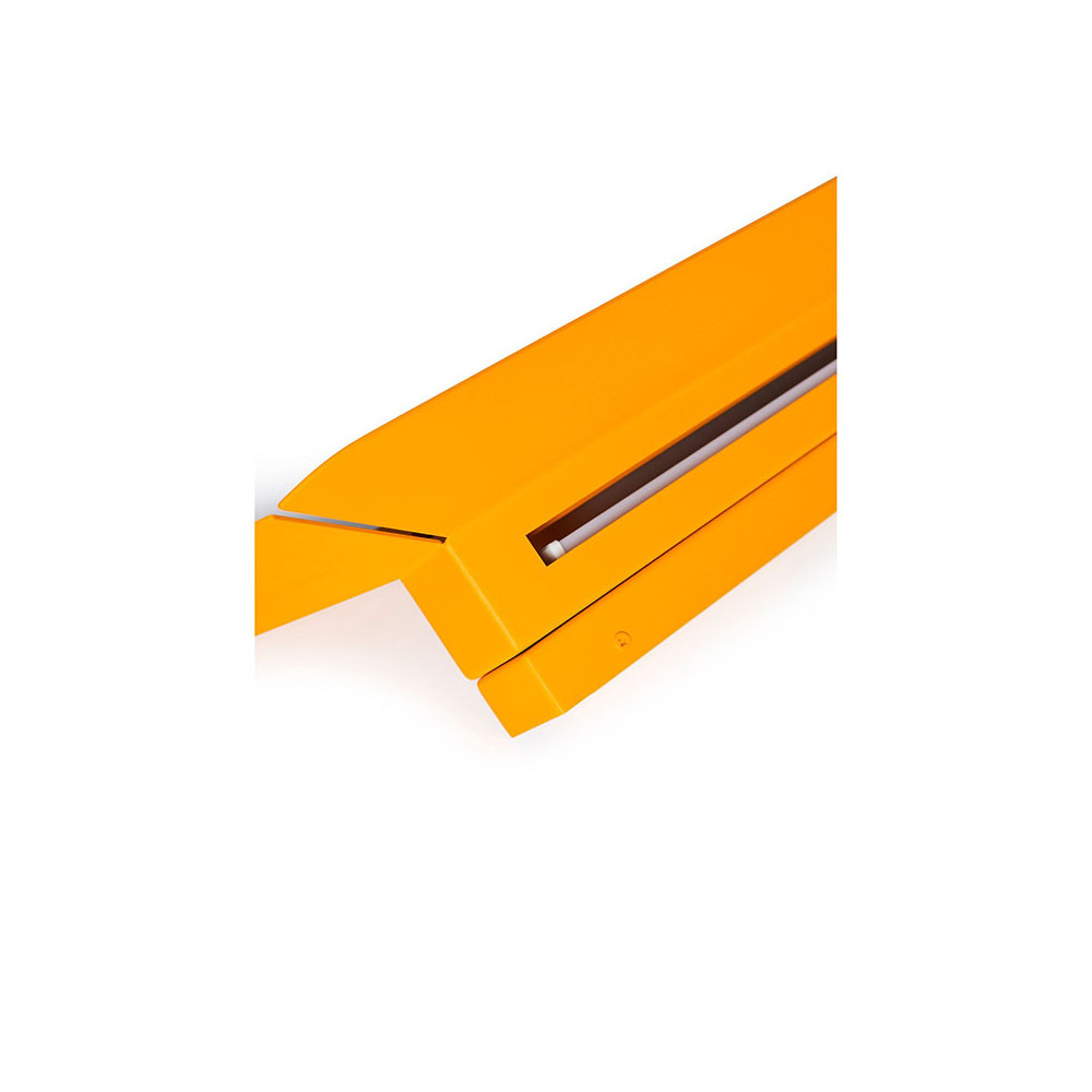 Applique murale Yottsu cadre en métal rectangle et diffuseur en bande LED au design contemporain par Ummo lighting Applique murale Yottsu cadre en métal rectangle et diffuseur en bande LED au design contemporain par Ummo lighting