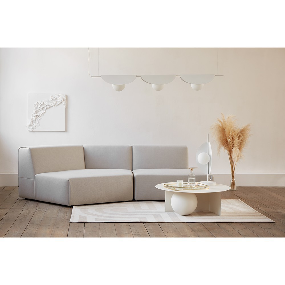 Suspension Sallo cadre en métal avec abat-jour en forme de feuille plié au design contemporain par Ummo lighting Suspension Sallo cadre en métal avec abat-jour en forme de feuille plié au design contemporain par Ummo lighting