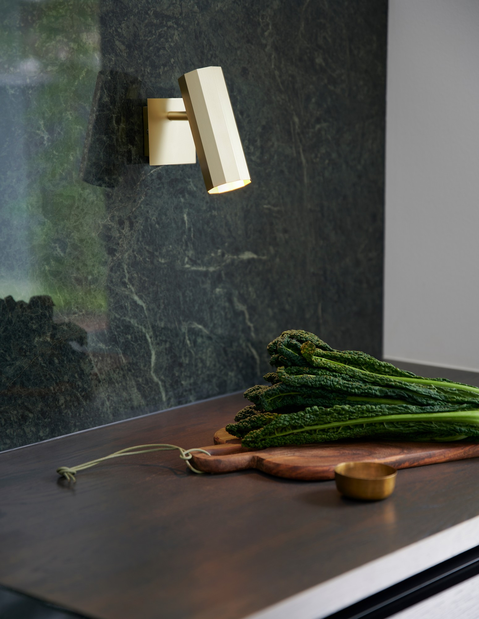 Applique murale Alanis cadre en métal avec abat-jour épuré au design contemporain par Nordlux Applique murale Alanis cadre en métal avec abat-jour épuré au design contemporain par Nordlux