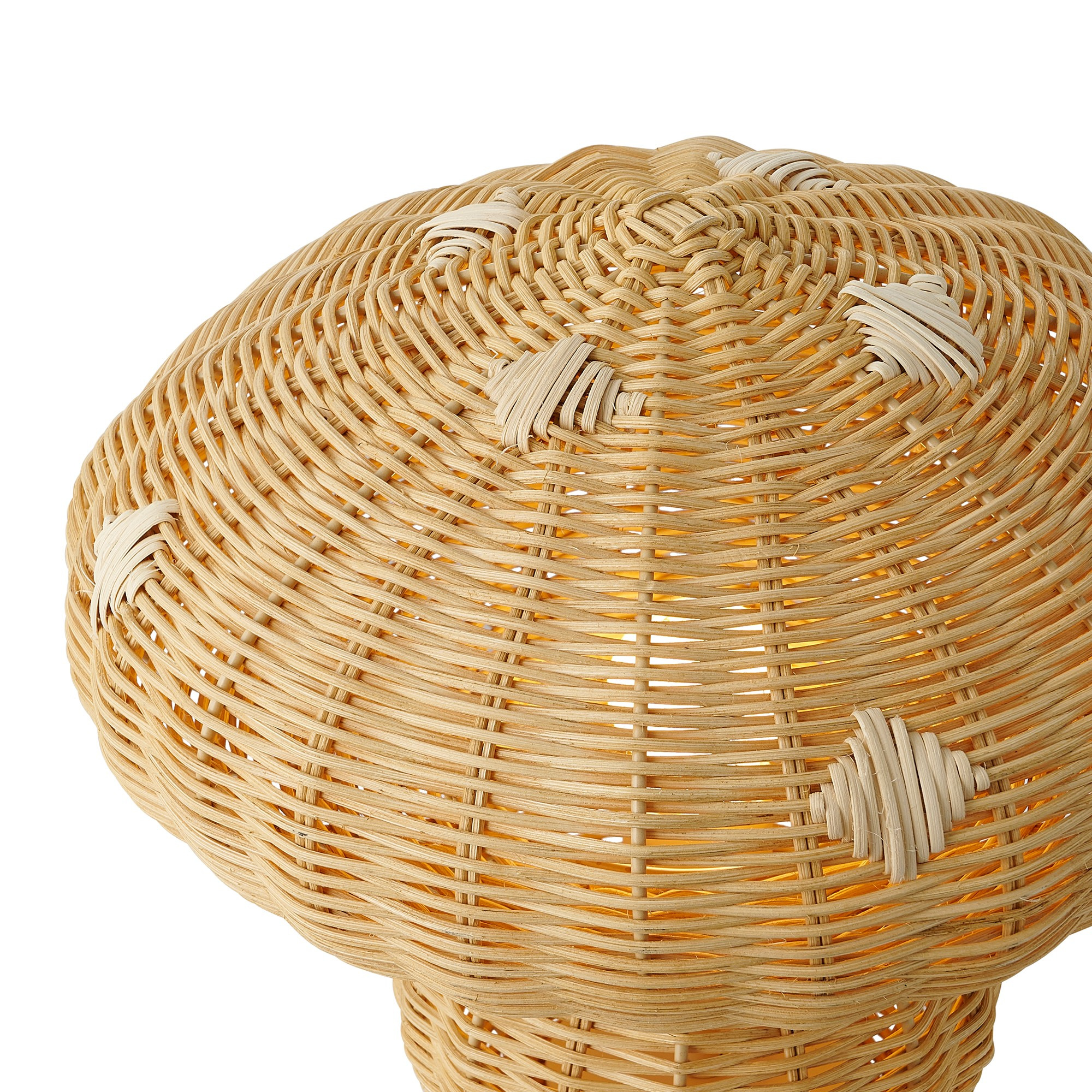 Lampe à poser Allie base en rotin avec abat-jour en forme de champignon au design contemporain par Nordlux Lampe à poser Allie base en rotin avec abat-jour en forme de champignon au design contemporain par Nordlux