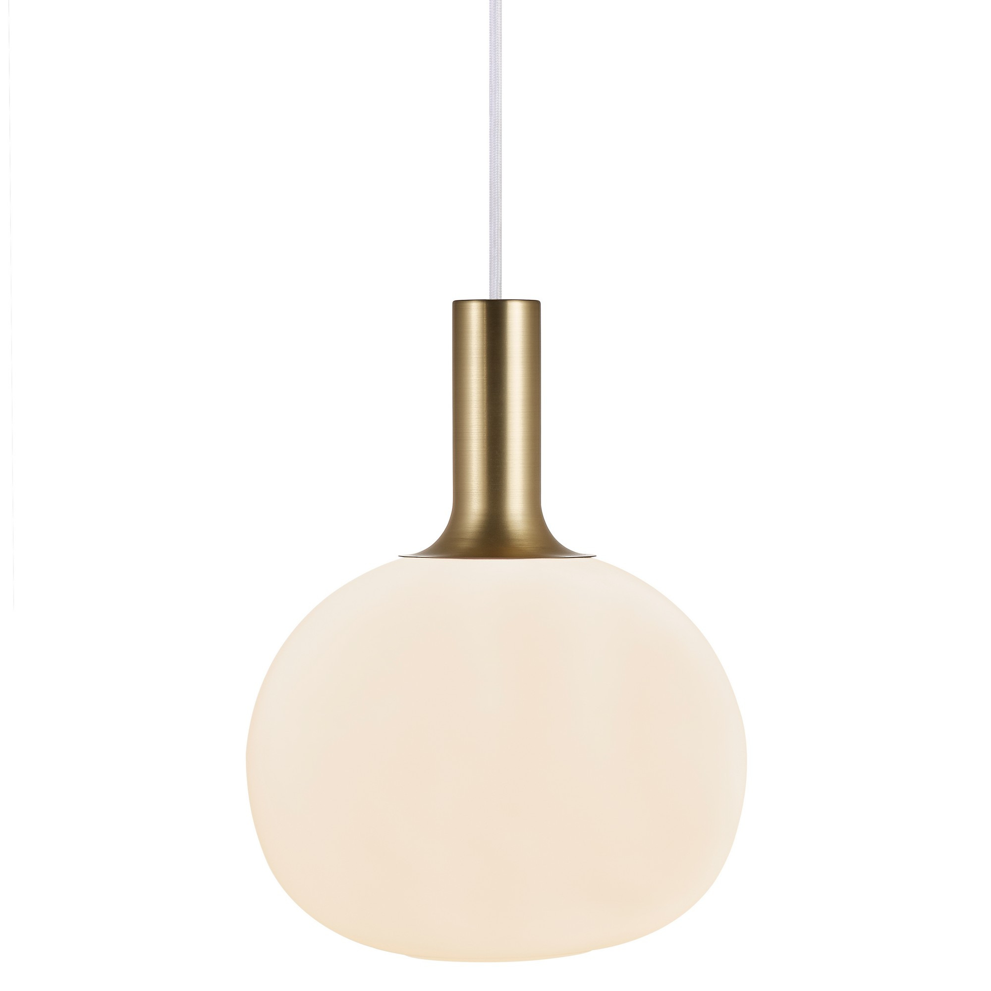 Suspension Alton base en métal avec abat-jour en verre soufflé au design contemporain par Nordlux Suspension Alton base en métal avec abat-jour en verre soufflé au design contemporain par Nordlux