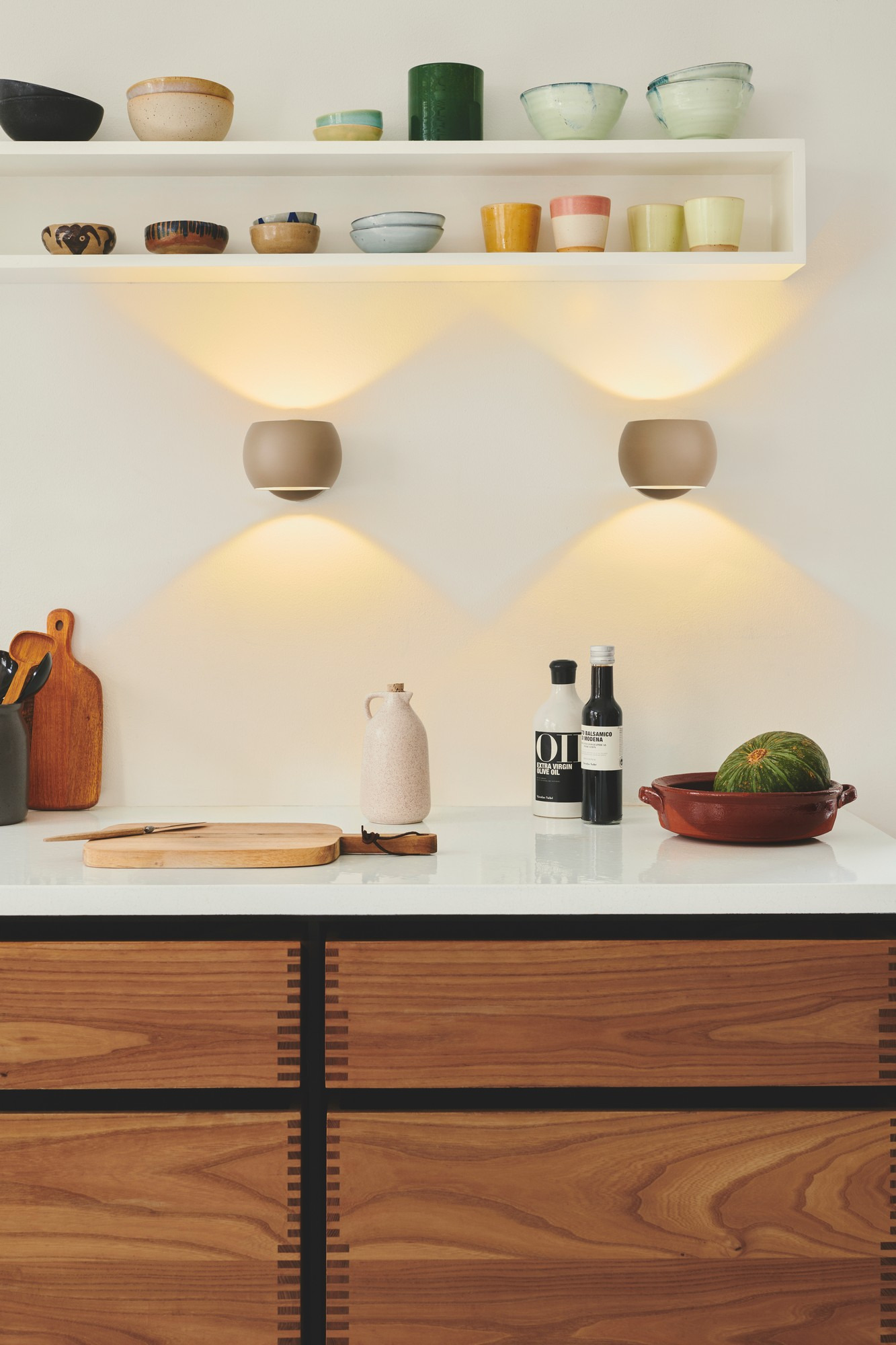 Applique murale Beril base en métal avec abat-jour orientable au design contemporain par Nordlux Applique murale Beril base en métal avec abat-jour orientable au design contemporain par Nordlux
