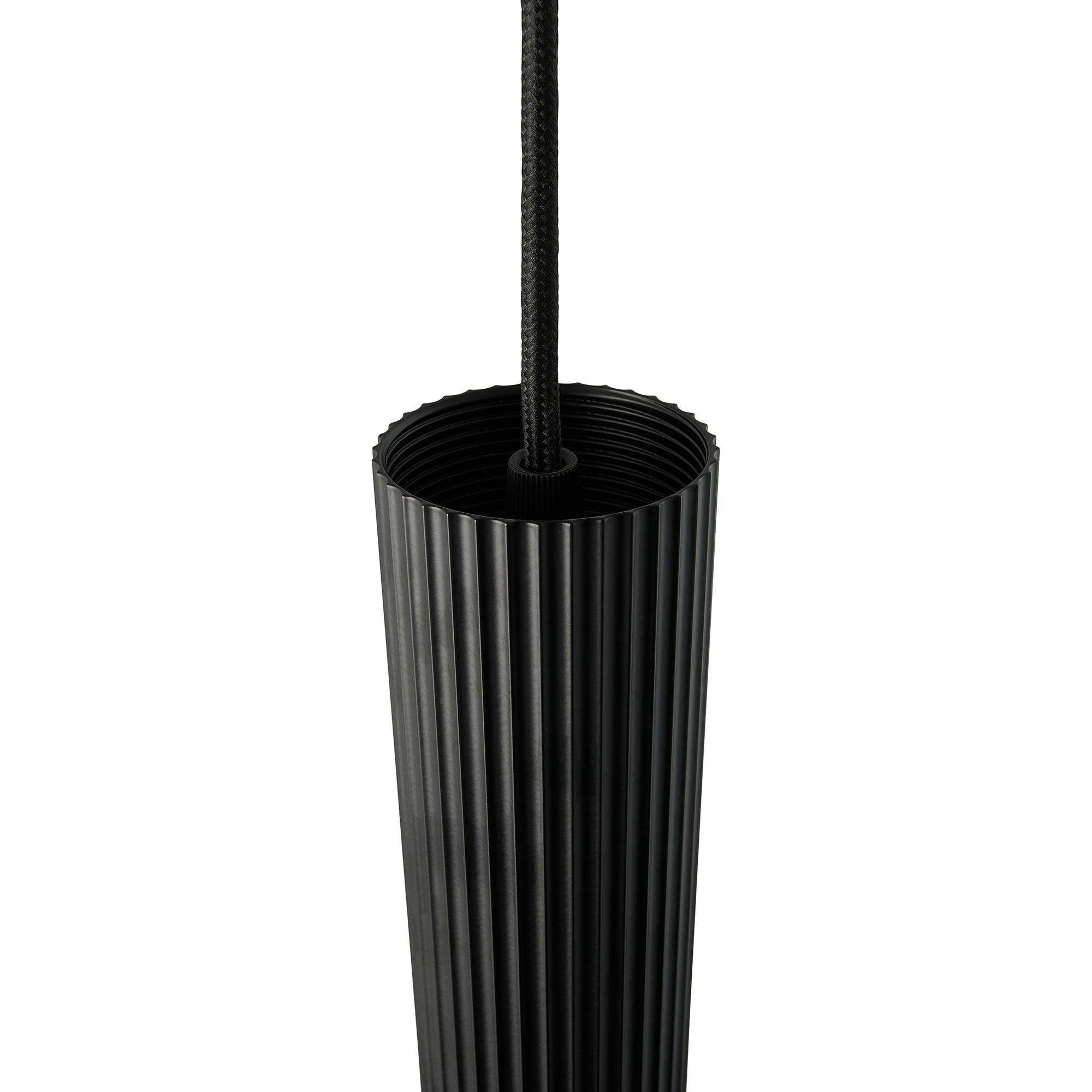 Suspension Vico cadre en métal avec abat-jour en tube épuré au design scandinave par Nordlux Suspension Vico cadre en métal avec abat-jour en tube épuré au design scandinave par Nordlux