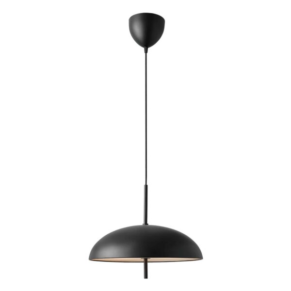 Suspension Versale cadre en métal avec abat-jour demi rond au design scandinave par Design For the People