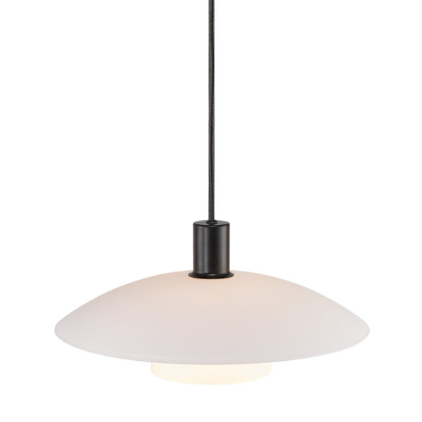 Suspension Verona cadre en métal avec abat-jour en verre opale au design contemporain par Nordlux
