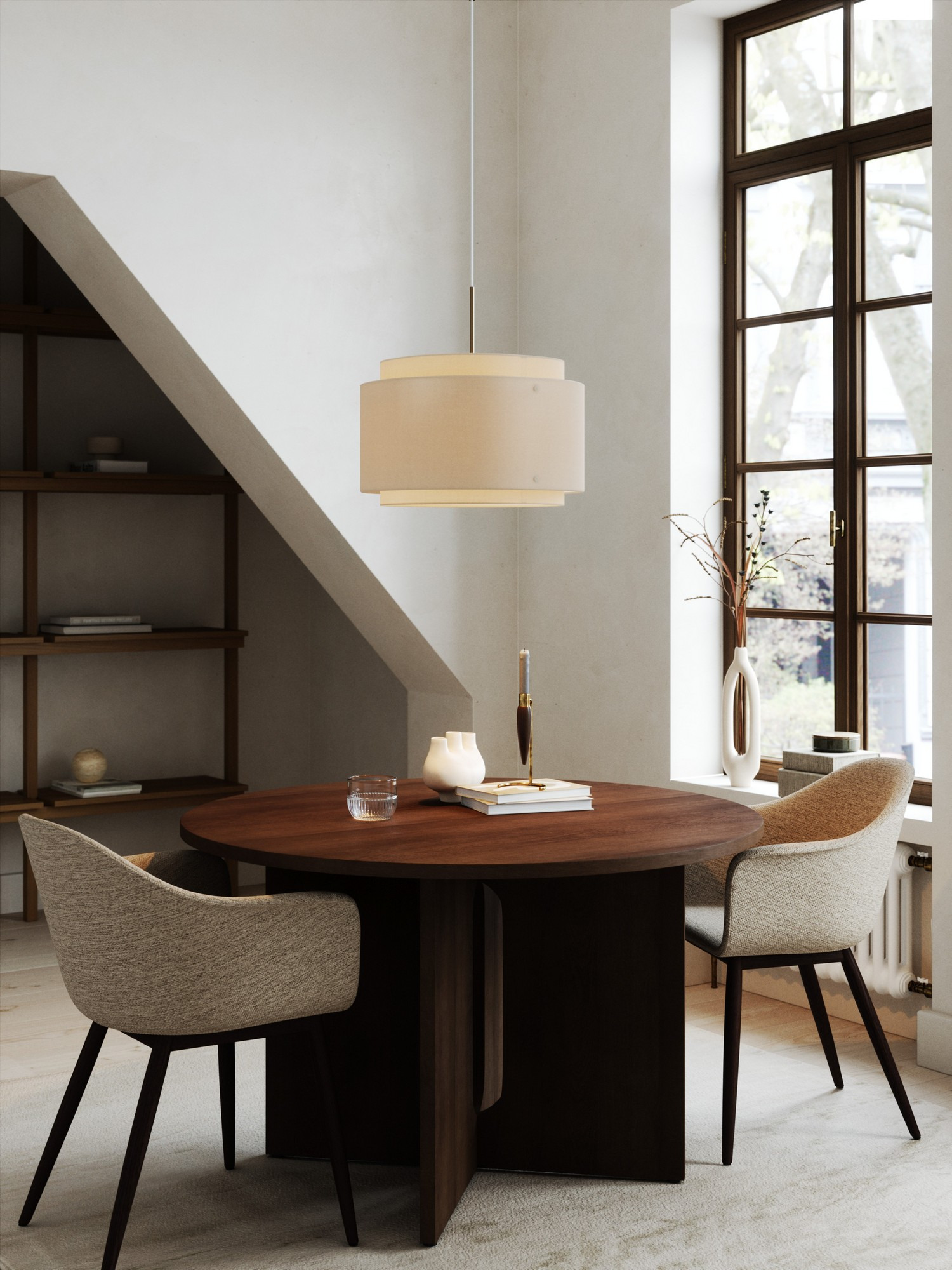 Suspension Takai base en laiton bruni avec abat-jour en lin au design contemporain par Design for The People Suspension Takai base en laiton bruni avec abat-jour en lin au design contemporain par Design for The People