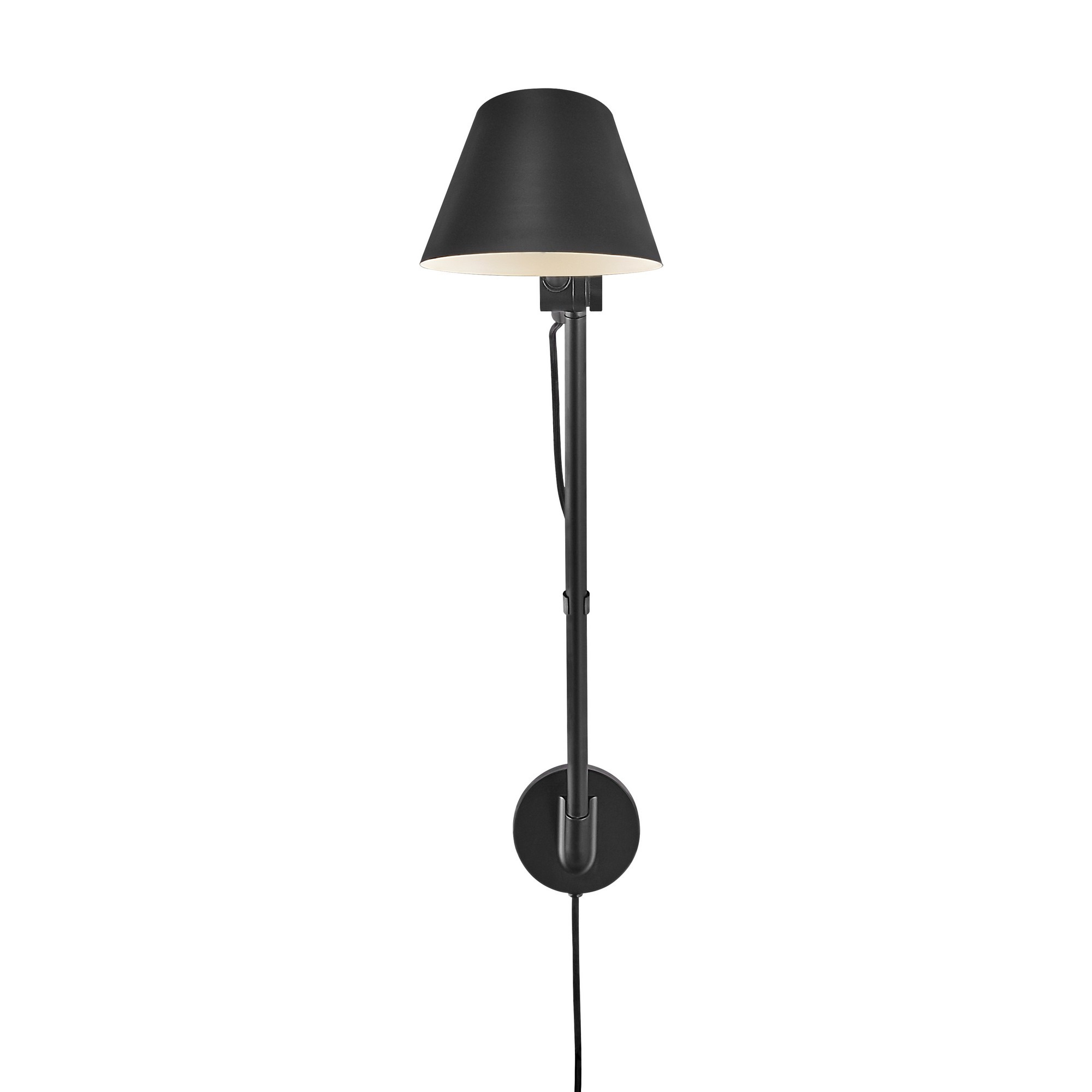 Applique murale Stay cadre en aluminium avec abat-jour angulaire au design contemporain par Design for The People Applique murale Stay cadre en aluminium avec abat-jour angulaire au design contemporain par Design for The People