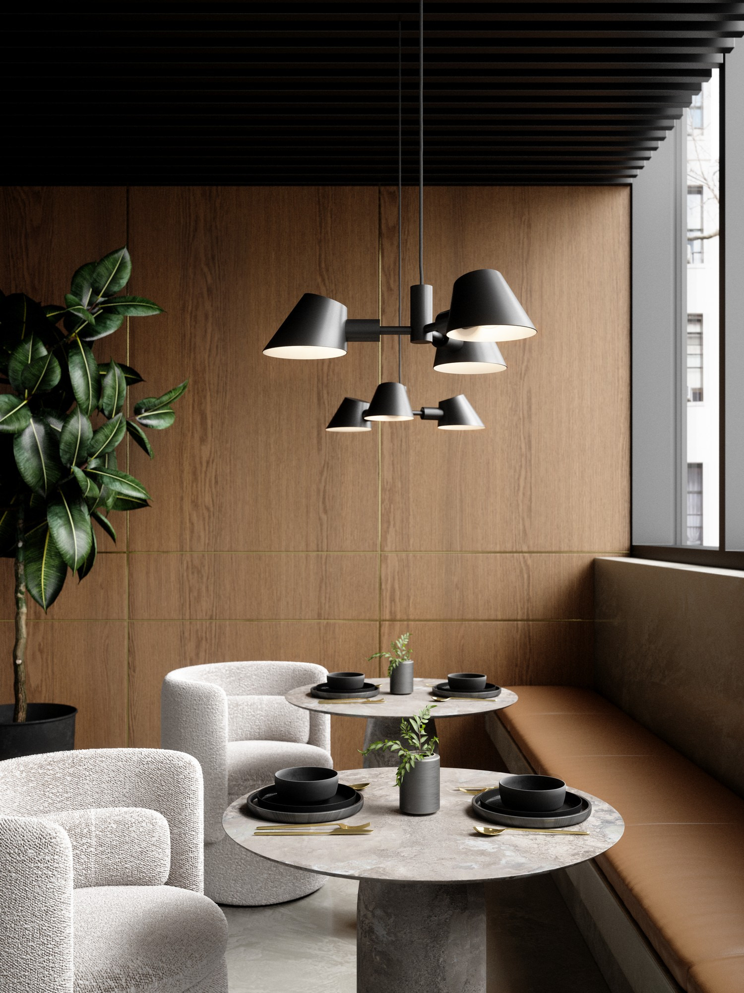 Suspension Stay cadre en aluminium avec 3 abat-jour en coupe oblique au design contemporain par Design for The People Suspension Stay cadre en aluminium avec 3 abat-jour en coupe oblique au design contemporain par Design for The People
