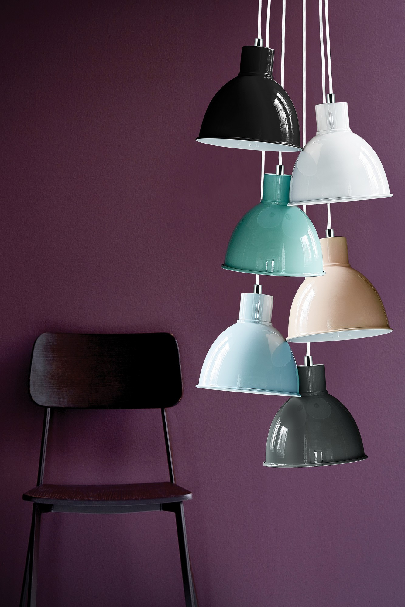 Suspension Pop base en métal rétro avec abat-jour classique au design contemporain par Nordlux Suspension Pop base en métal rétro avec abat-jour classique au design contemporain par Nordlux