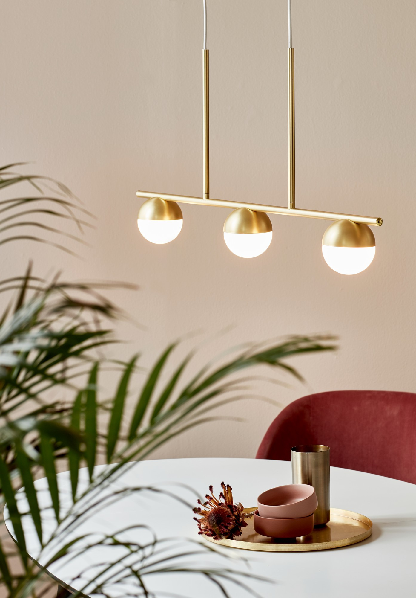 Suspension Contina en bande au design contemporain par Nordlux Suspension Contina en bande au design contemporain par Nordlux