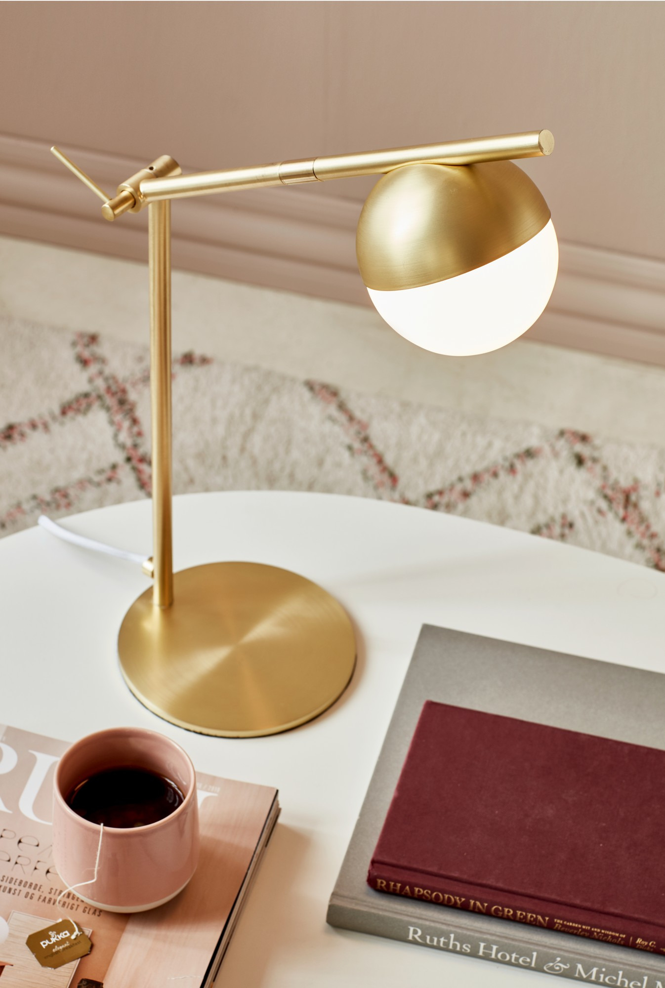 Lampe à poser Contina métal au design contemporain par Nordlux Lampe à poser Contina métal au design contemporain par Nordlux