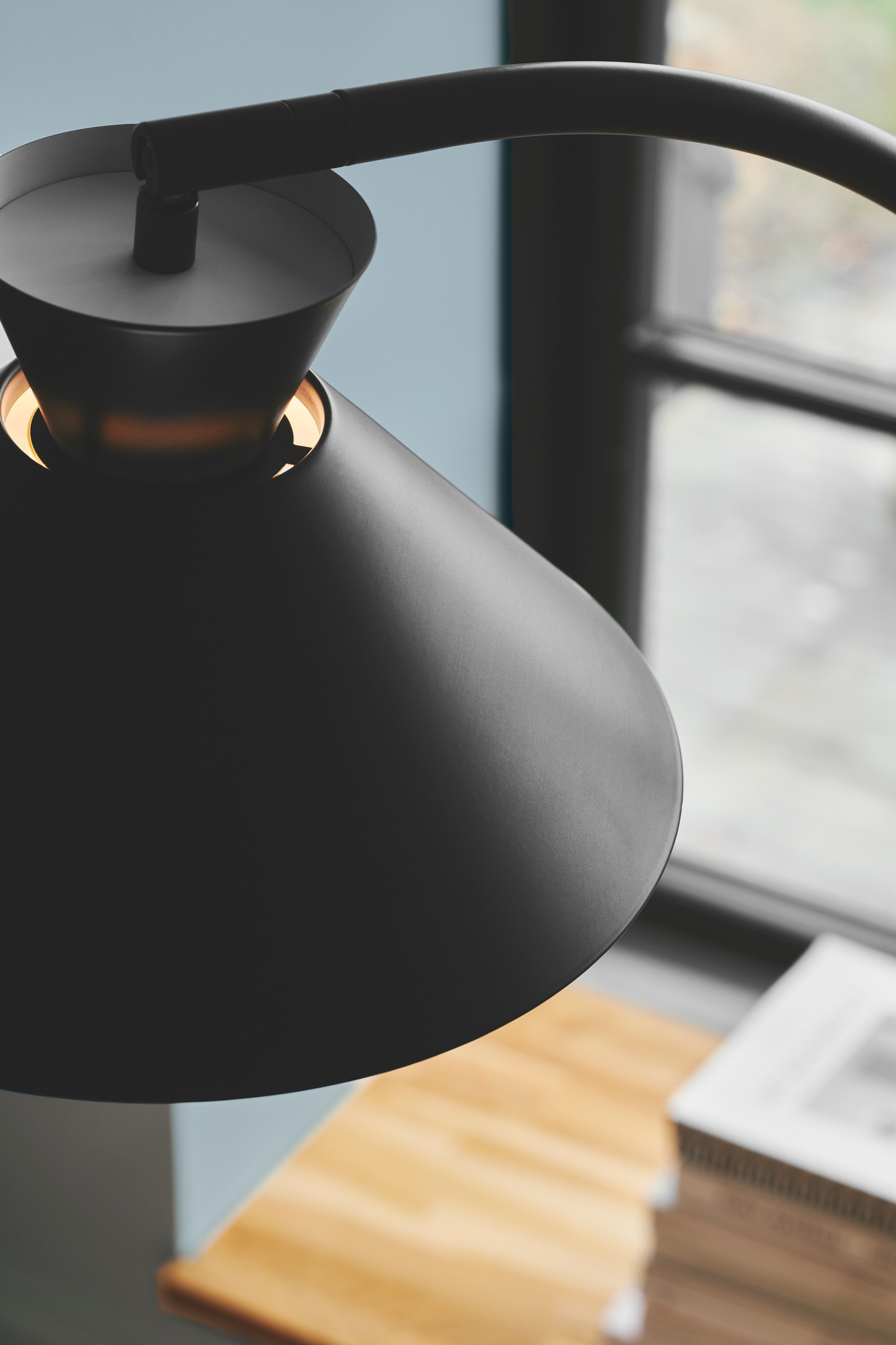 Lampadaire Dial métal au design contemporain par Nordlux