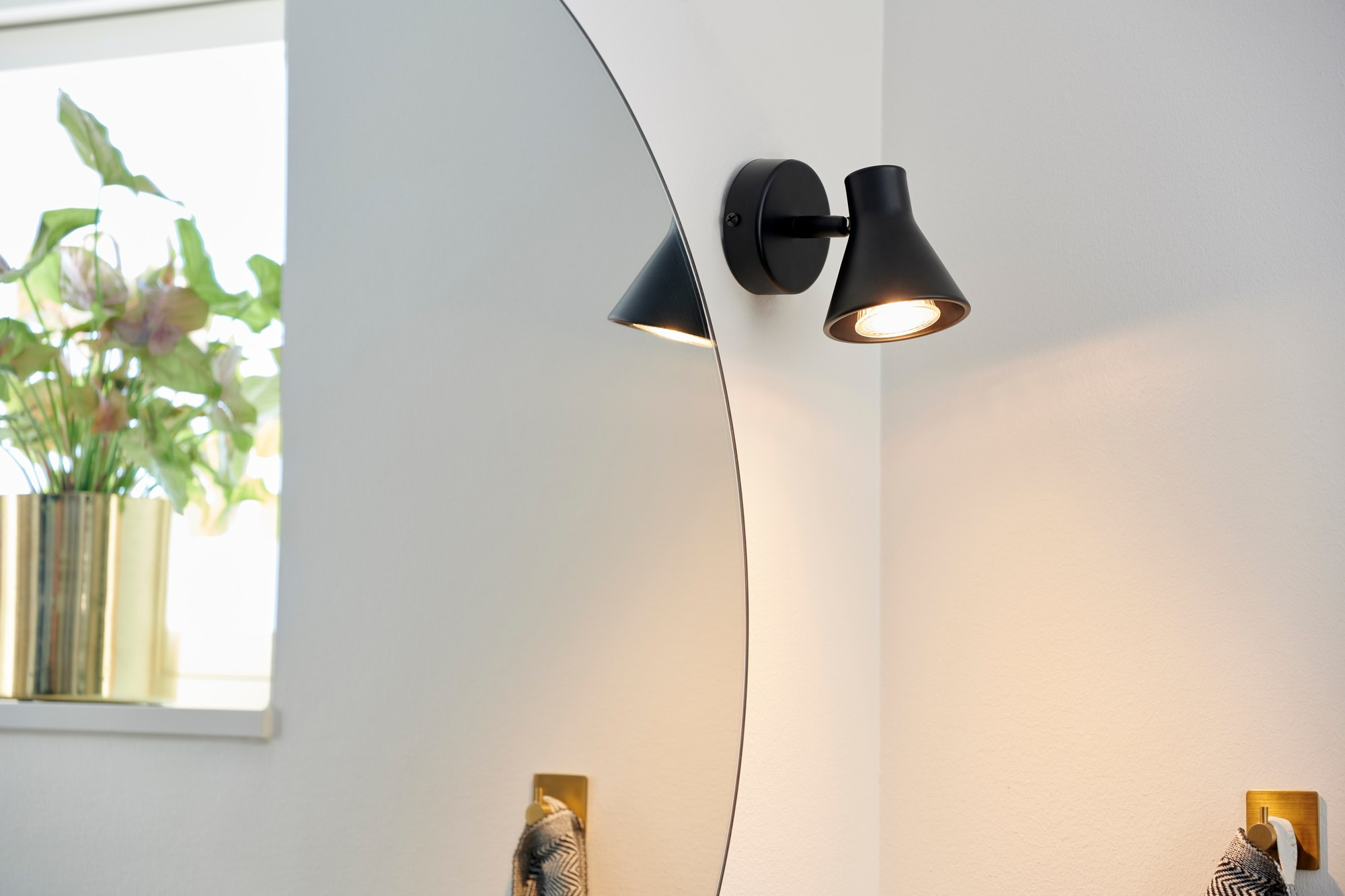 Applique murale Eik au design contemporain par Nordlux Applique murale Eik au design contemporain par Nordlux