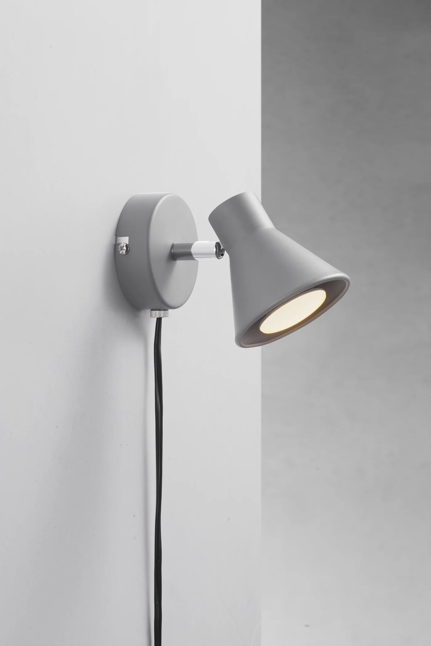 Applique murale Eik au design contemporain par Nordlux Applique murale Eik au design contemporain par Nordlux