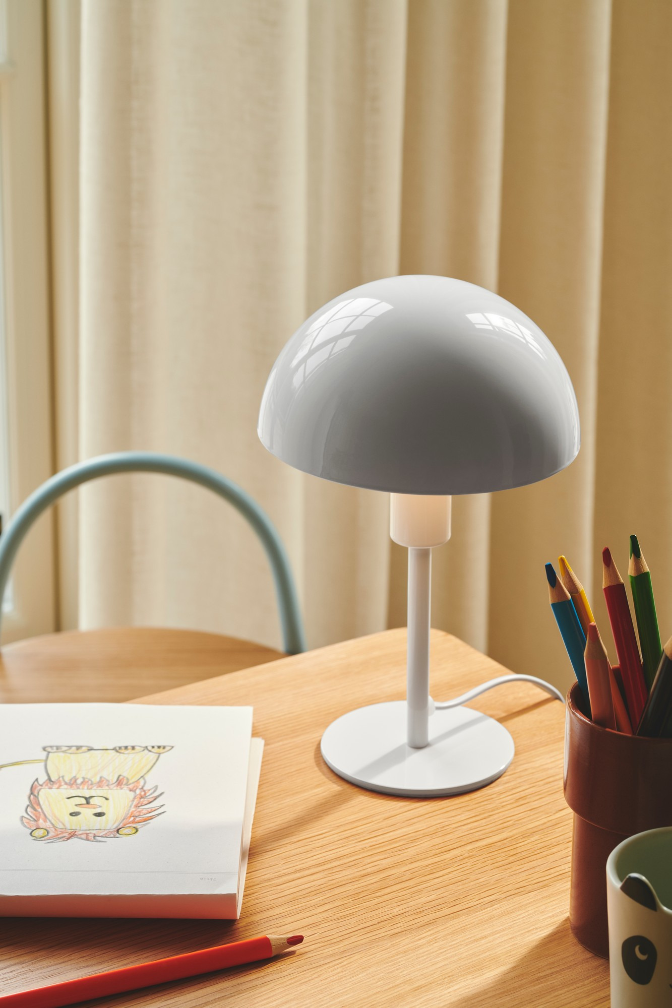 Lampe à poser Ellen mini au design contemporain par Nordlux Lampe à poser Ellen mini au design contemporain par Nordlux
